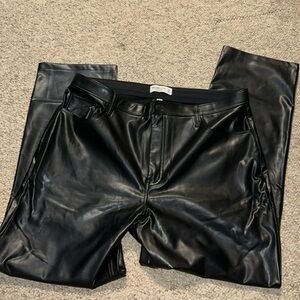 Faux leather Abercrombie curve love 90’s straight ultra high rise